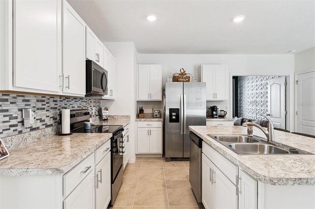 448 LILY LANE, Davenport, FL 33837