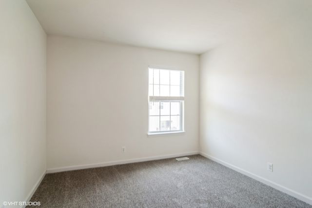 69 Melrose Court, South Elgin, IL 60177