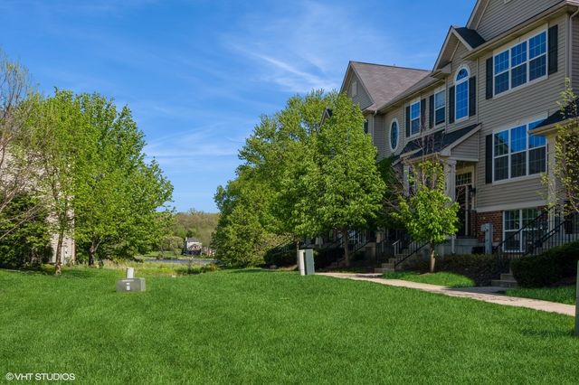 69 Melrose Court, South Elgin, IL 60177