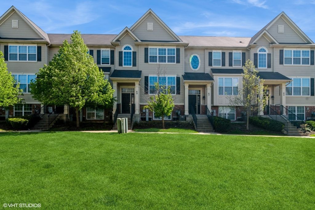 69 Melrose Court, South Elgin, IL 60177