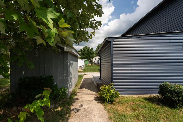 1401 B ST, Waynesboro, VA 22980