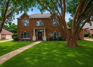 634 Meadowcrest Drive, Highland Village, TX 75077