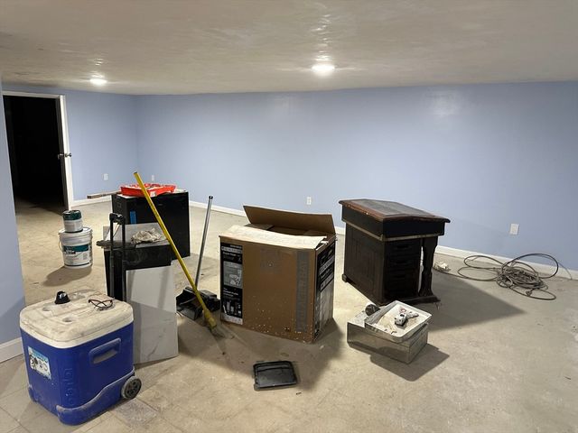 371 A Centre St, Boston, MA 02130