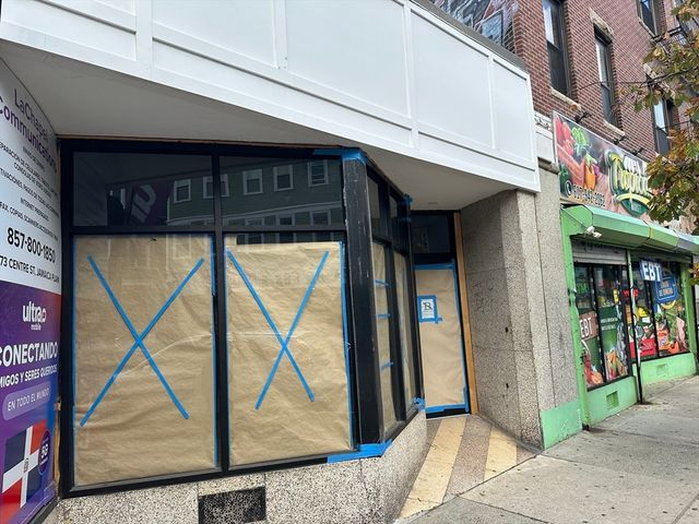 371 A Centre St, Boston, MA 02130