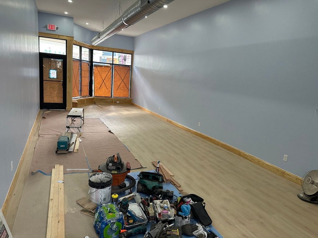 371 A Centre St, Boston, MA 02130