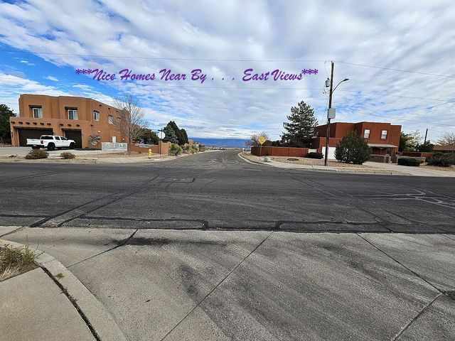 5001 Monica Lane NW, Albuquerque, NM 87120