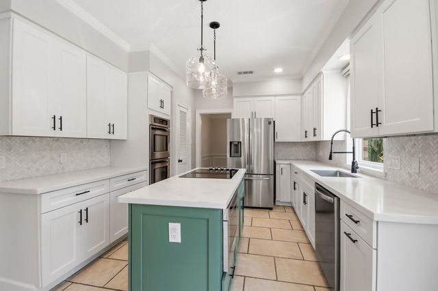 2723 Cedarville Drive, Kingwood, TX 77345