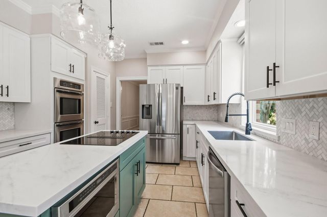 2723 Cedarville Drive, Kingwood, TX 77345