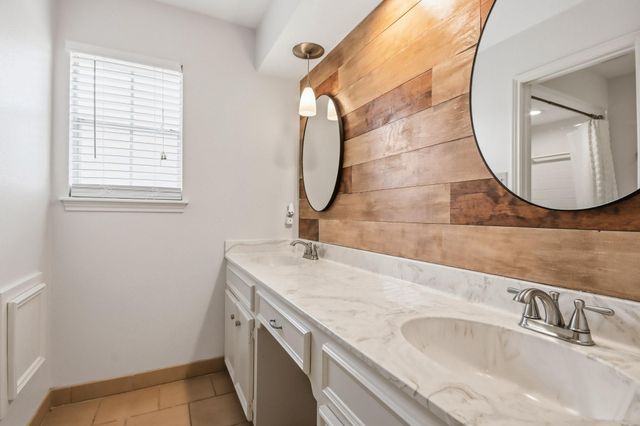 2723 Cedarville Drive, Kingwood, TX 77345