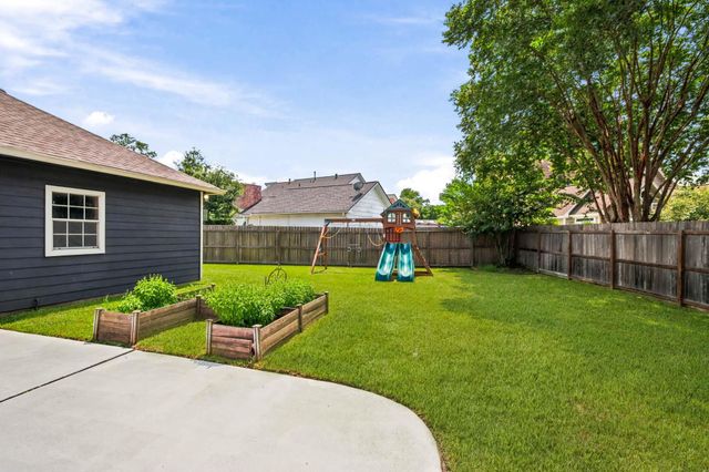 2723 Cedarville Drive, Kingwood, TX 77345