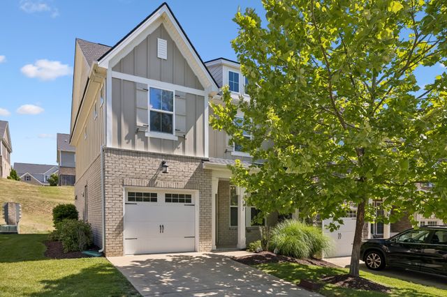 812 Kennear Ln, Mount Juliet, TN 37122