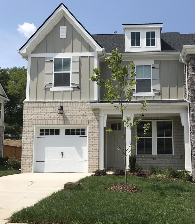 812 Kennear Ln, Mount Juliet, TN 37122
