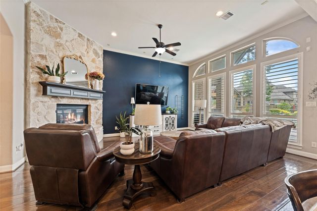 34134 Mill Creek Way, Pinehurst, TX 77362