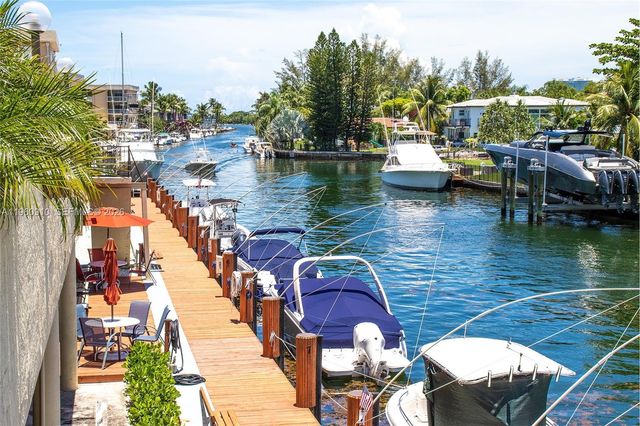 2500 NE 135th St B506, North Miami, FL 33181