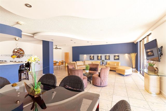 2500 NE 135th St B506, North Miami, FL 33181