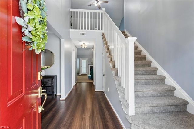 962 Heathland Drive, Newport News, VA 23602