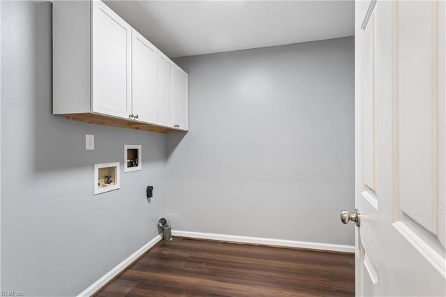 962 Heathland Drive, Newport News, VA 23602