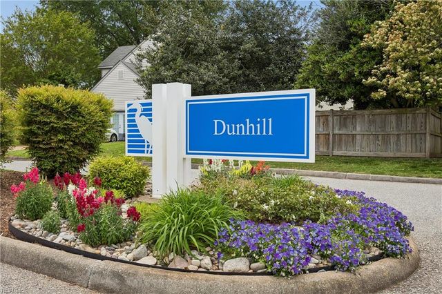 962 Heathland Drive, Newport News, VA 23602