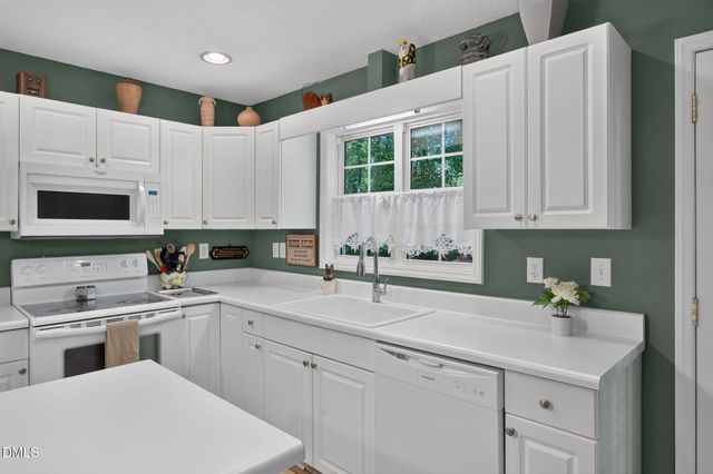 110 Brampton Circle, Clayton, NC 27527