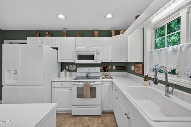 110 Brampton Circle, Clayton, NC 27527