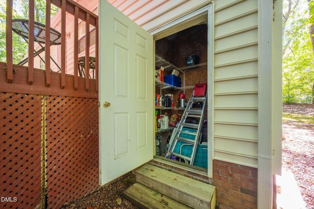 110 Brampton Circle, Clayton, NC 27527