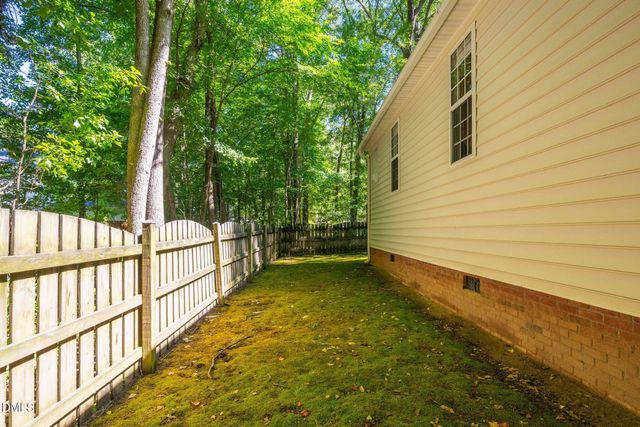 110 Brampton Circle, Clayton, NC 27527