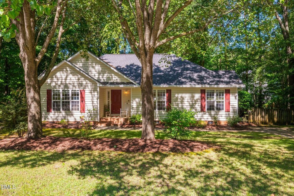 110 Brampton Circle, Clayton, NC 27527