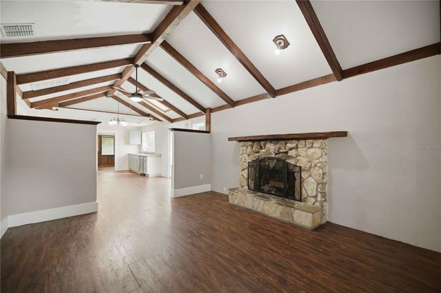 2107 NE 8TH ROAD, Ocala, FL 34470