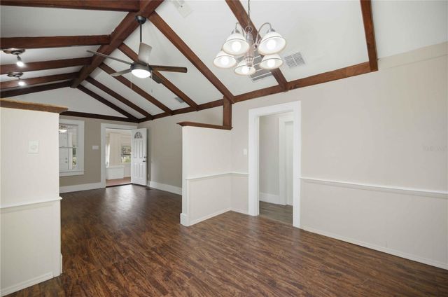 2107 NE 8TH ROAD, Ocala, FL 34470