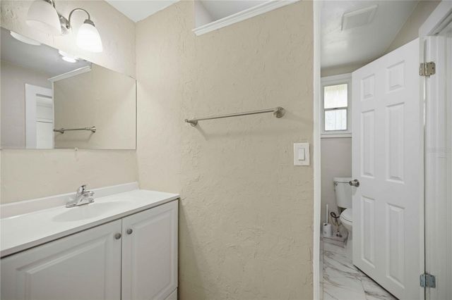 2107 NE 8TH ROAD, Ocala, FL 34470