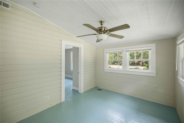 2107 NE 8TH ROAD, Ocala, FL 34470