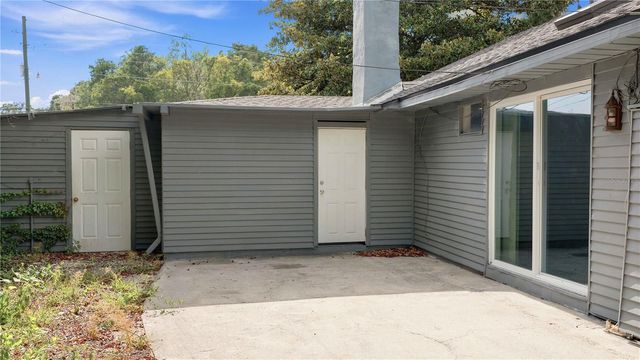 2107 NE 8TH ROAD, Ocala, FL 34470