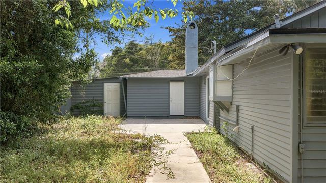 2107 NE 8TH ROAD, Ocala, FL 34470