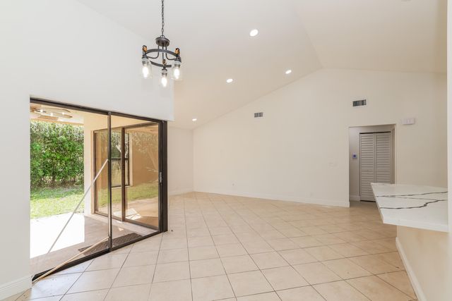 5134 NW 42nd Terrace, Coconut Creek, FL 33073