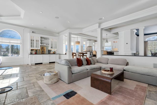 6 Windy Hill Lane, Atlantic Highlands, NJ 07716