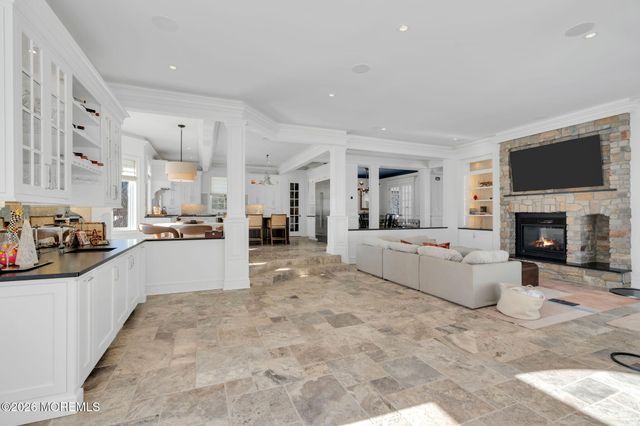 6 Windy Hill Lane, Atlantic Highlands, NJ 07716