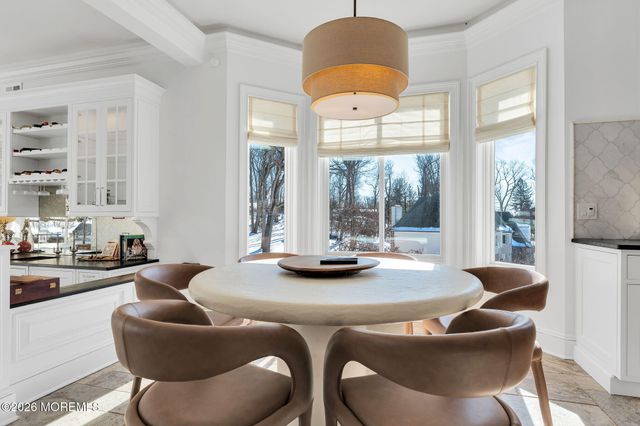 6 Windy Hill Lane, Atlantic Highlands, NJ 07716