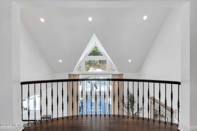 6 Windy Hill Lane, Atlantic Highlands, NJ 07716