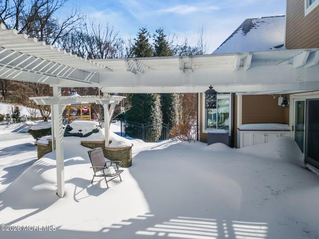 6 Windy Hill Lane, Atlantic Highlands, NJ 07716