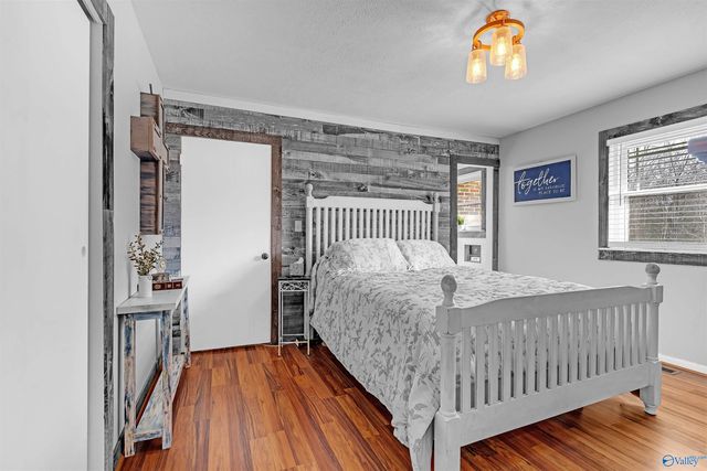 498 Rainbow Avenue NW, Rainsville, AL 35986