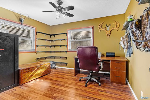 498 Rainbow Avenue NW, Rainsville, AL 35986