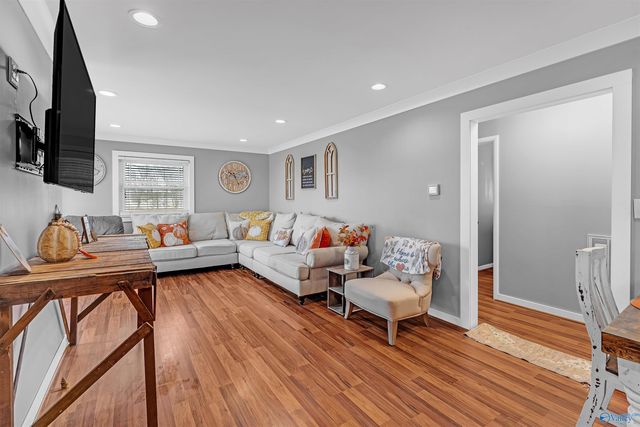 498 Rainbow Avenue NW, Rainsville, AL 35986