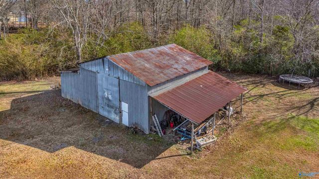 498 Rainbow Avenue NW, Rainsville, AL 35986