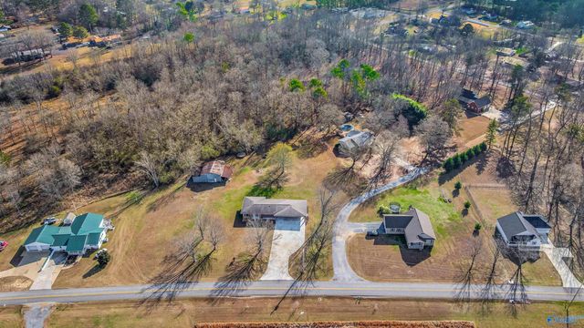 498 Rainbow Avenue NW, Rainsville, AL 35986