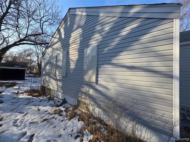 19195 Dresden Street, Detroit, MI 48205