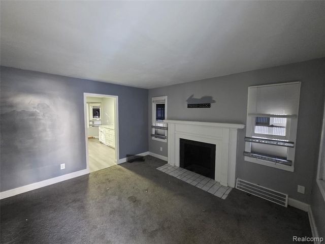 19195 Dresden Street, Detroit, MI 48205