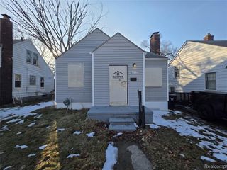 19195 Dresden Street, Detroit, MI 48205