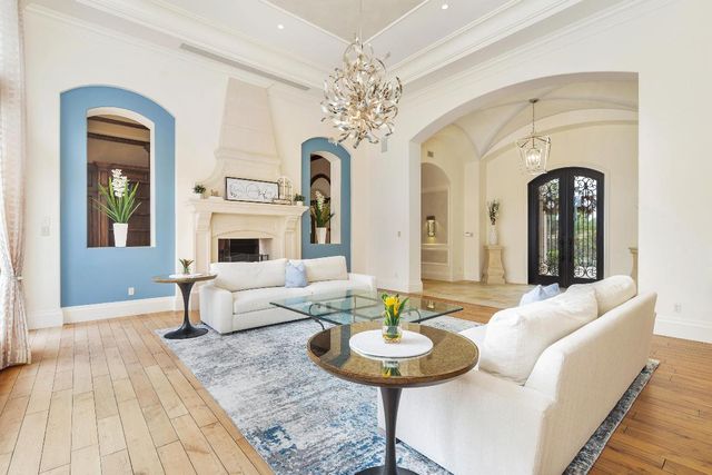 135 W Bears Club Drive, Jupiter, FL 33477