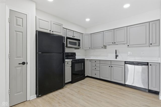 2525 Brewster Road, Indianapolis, IN 46268