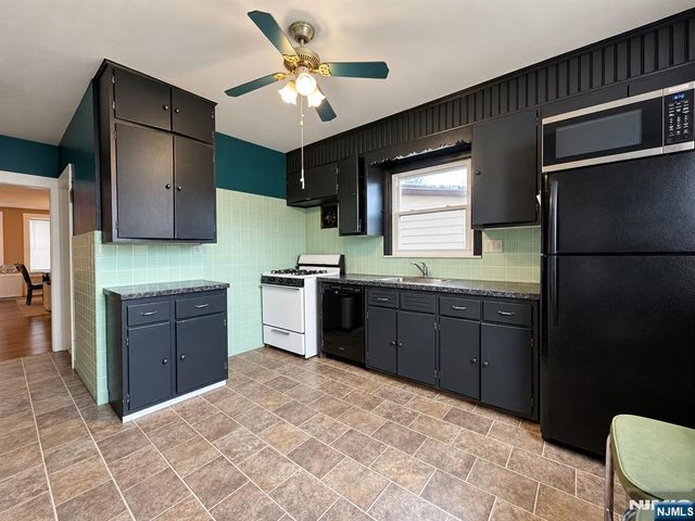 212 John Street, Harrison, NJ 07029